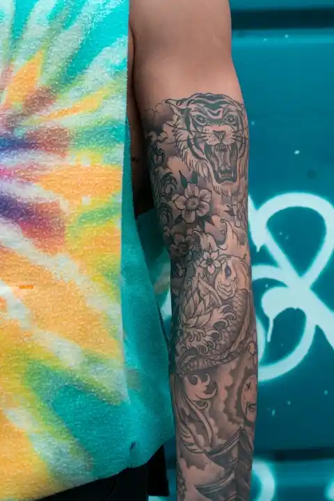 A patterned sleeve tattoo